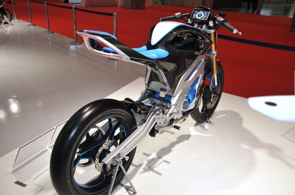 Yamaha PES1