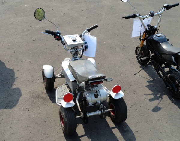 Zlot EV Żyrardów 2011 - małe pojazdy elektryczne